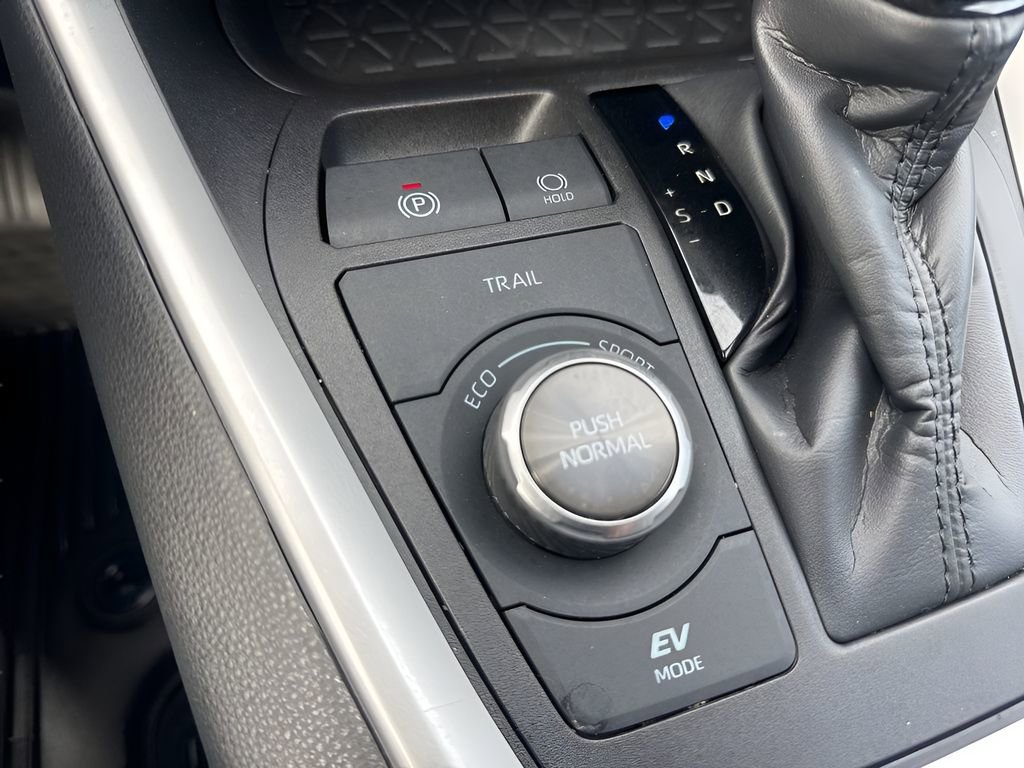 Used 2024 Toyota RAV4 XSE image 26