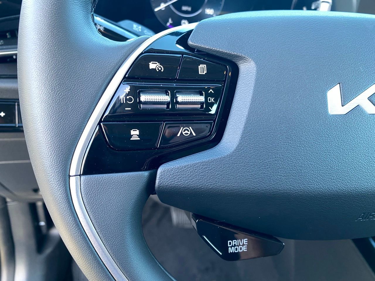 New 2026 Kia Niro Wind FWD image 14