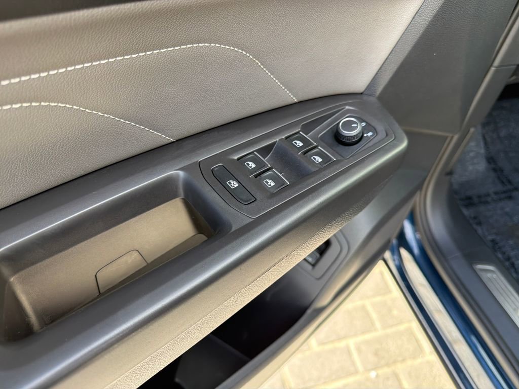 Certified 2023 Volkswagen Atlas Cross Sport SE w/ Panoramic Sunroof Package image 13