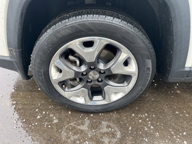 Used 2019 Jeep Compass Limited image 9