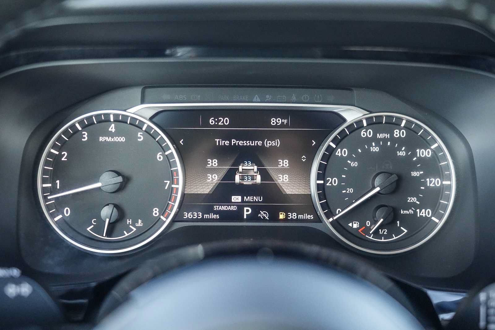Used 2025 Nissan Pathfinder SL w/ Black Appearance Package FWD image 23