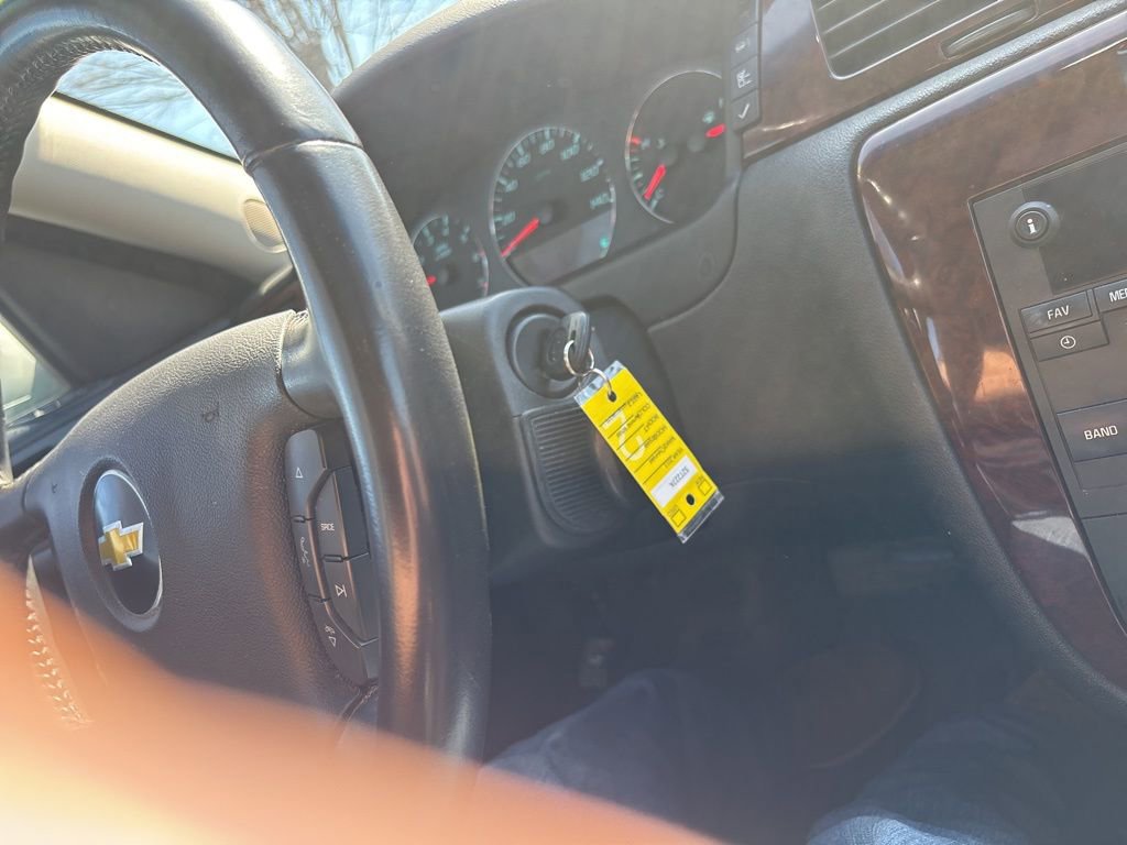 Used 2011 Chevrolet Impala LT w/ Luxury Edition Package image 20