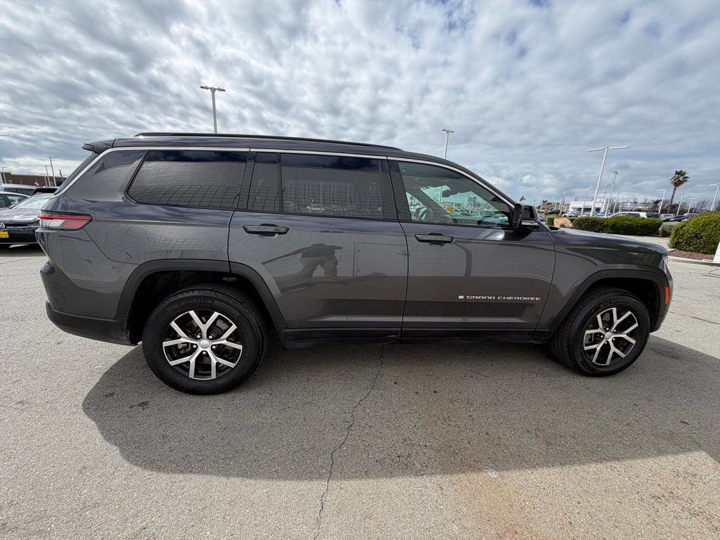Used 2024 Jeep Grand Cherokee L Limited w/ Luxury Tech Group II image 7