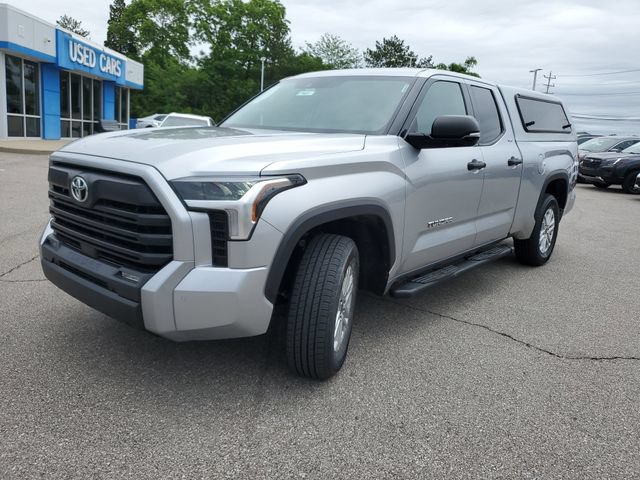 Used 2023 Toyota Tundra SR5 w/ SR5 Convenience Package AWD/4WD image 2
