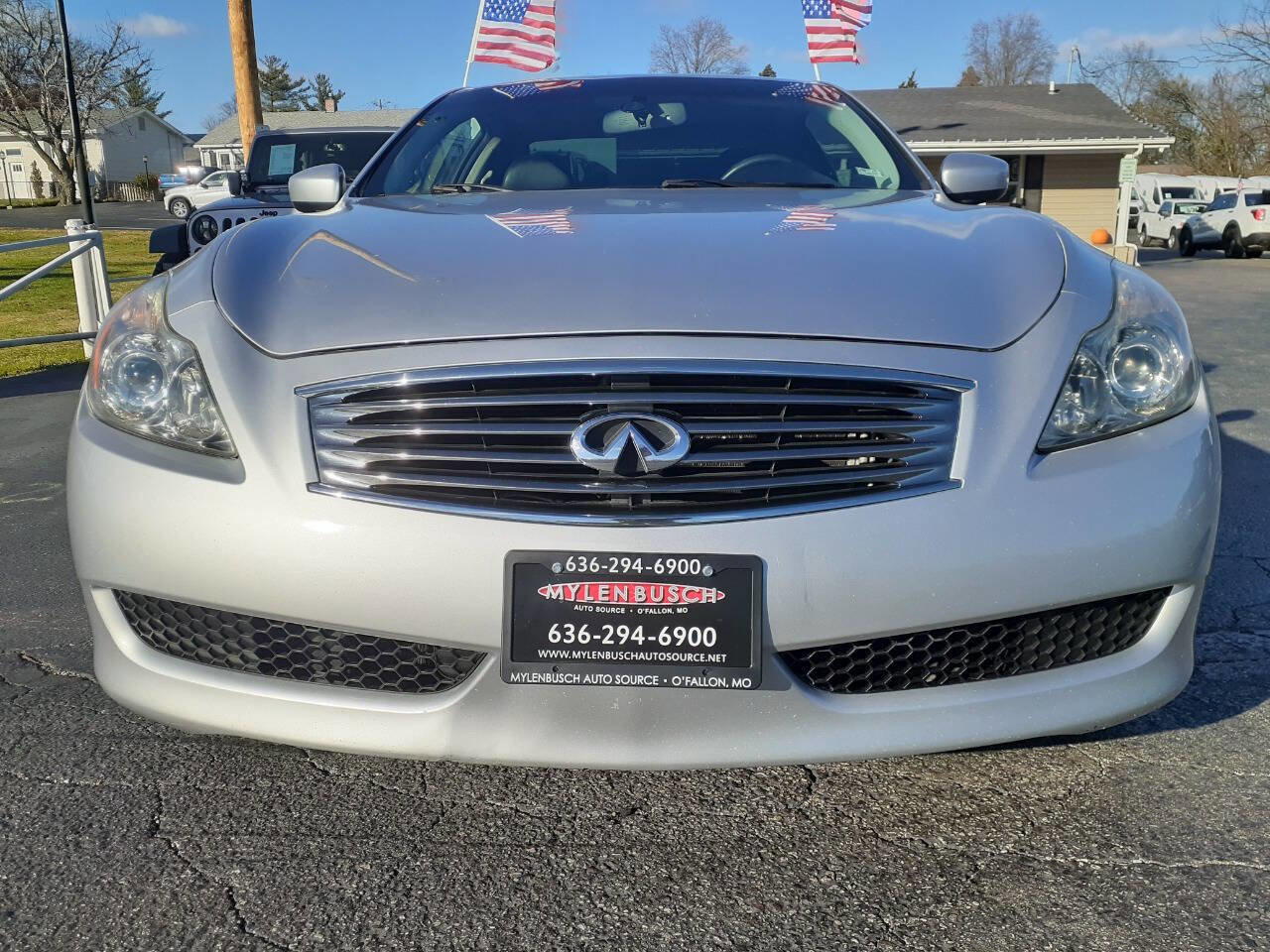 Used 2010 INFINITI G37 x Coupe w/ Premium Pkg image 3