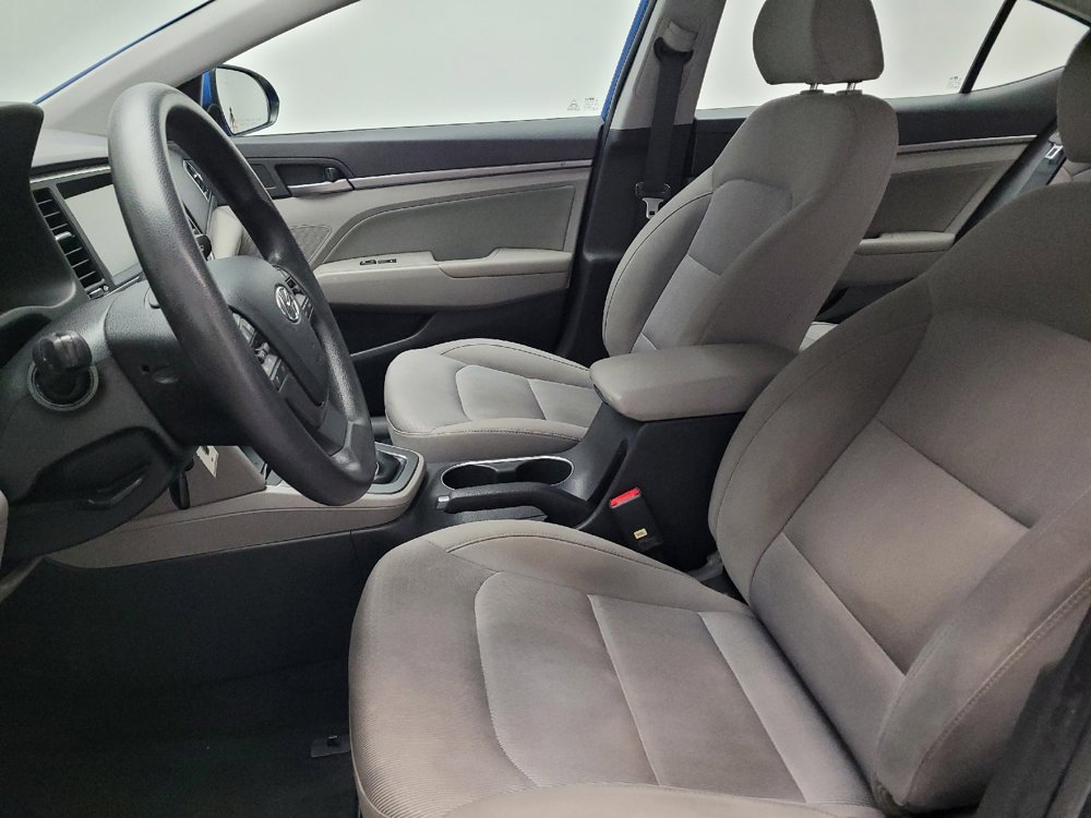 Used 2017 Hyundai Elantra SE image 17