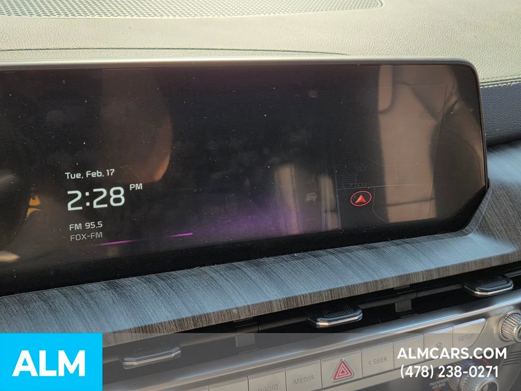 Used 2025 Kia Telluride EX image 21