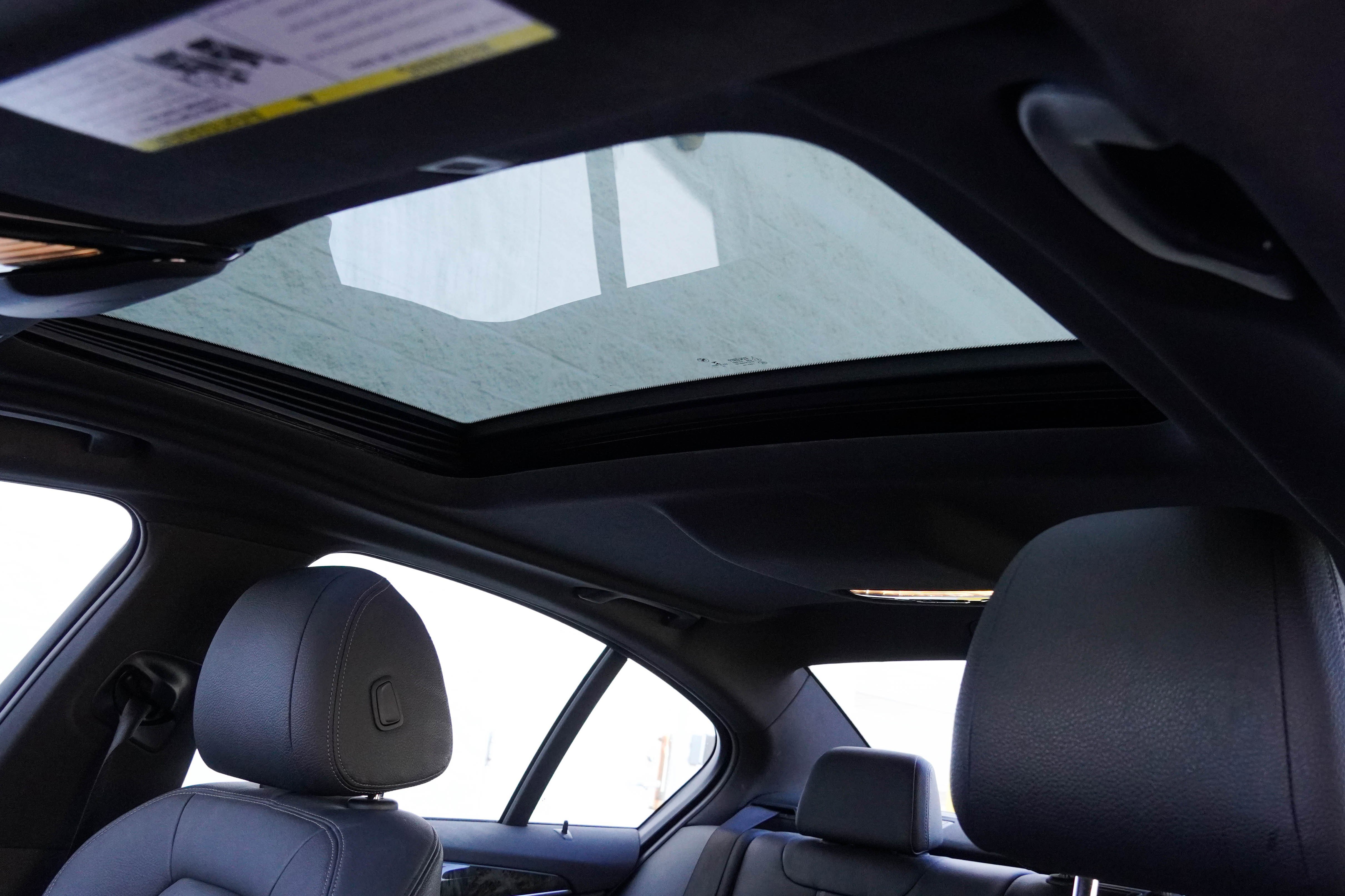 Certified 2023 BMW 530e xDrive w/ Premium Package image 14