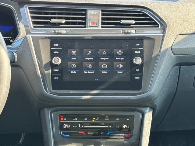 Used 2023 Volkswagen Tiguan SE image 24