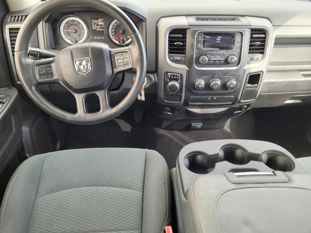 Used 2015 RAM 1500 Express RWD image 22