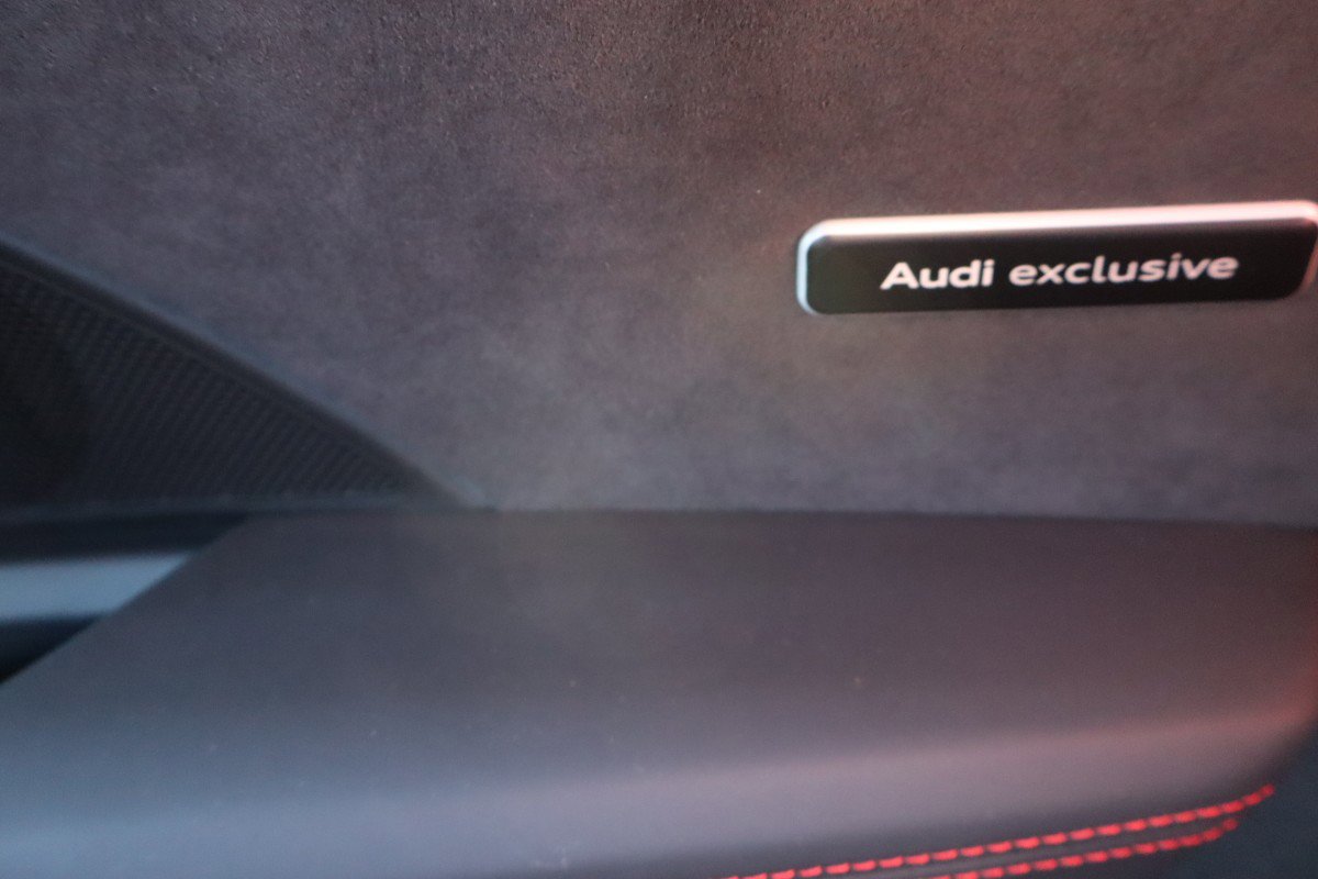 Used 2023 Audi RS e-tron GT image 19