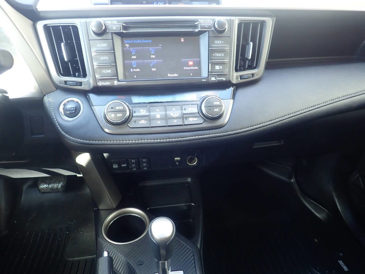 Used 2014 Toyota RAV4 Limited image 4