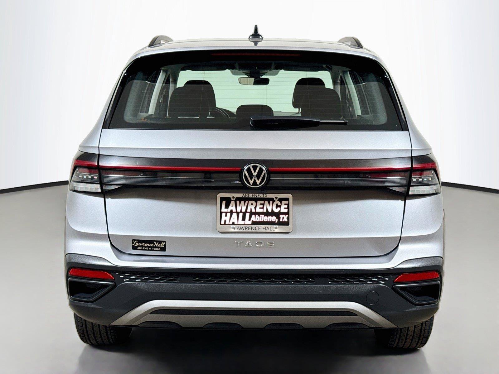 Used 2025 Volkswagen Taos S FWD image 5