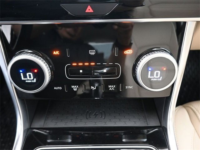 Used 2020 Jaguar XE S image 6