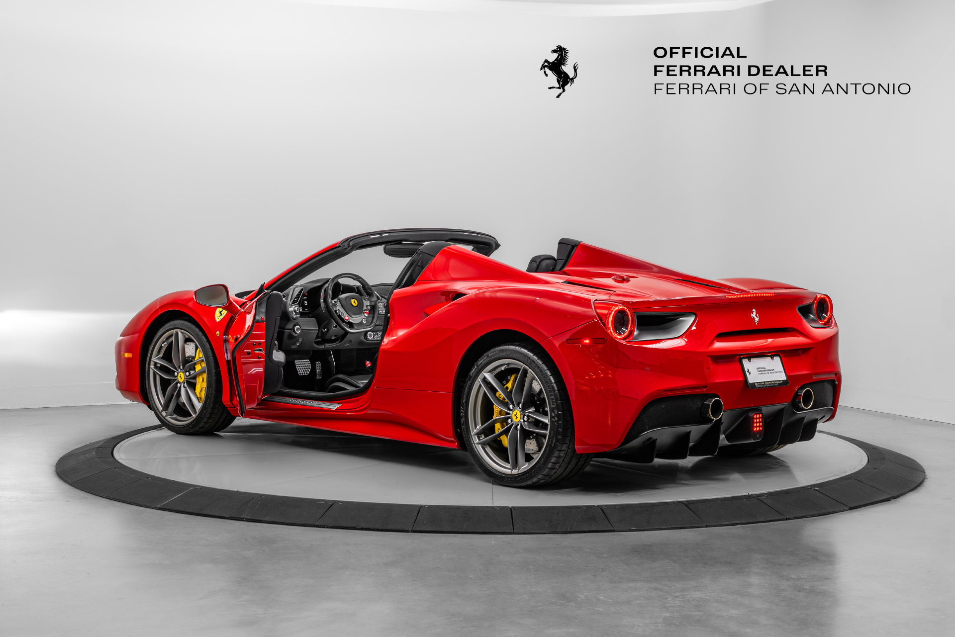 Certified 2018 Ferrari 488 Spider RWD image 2