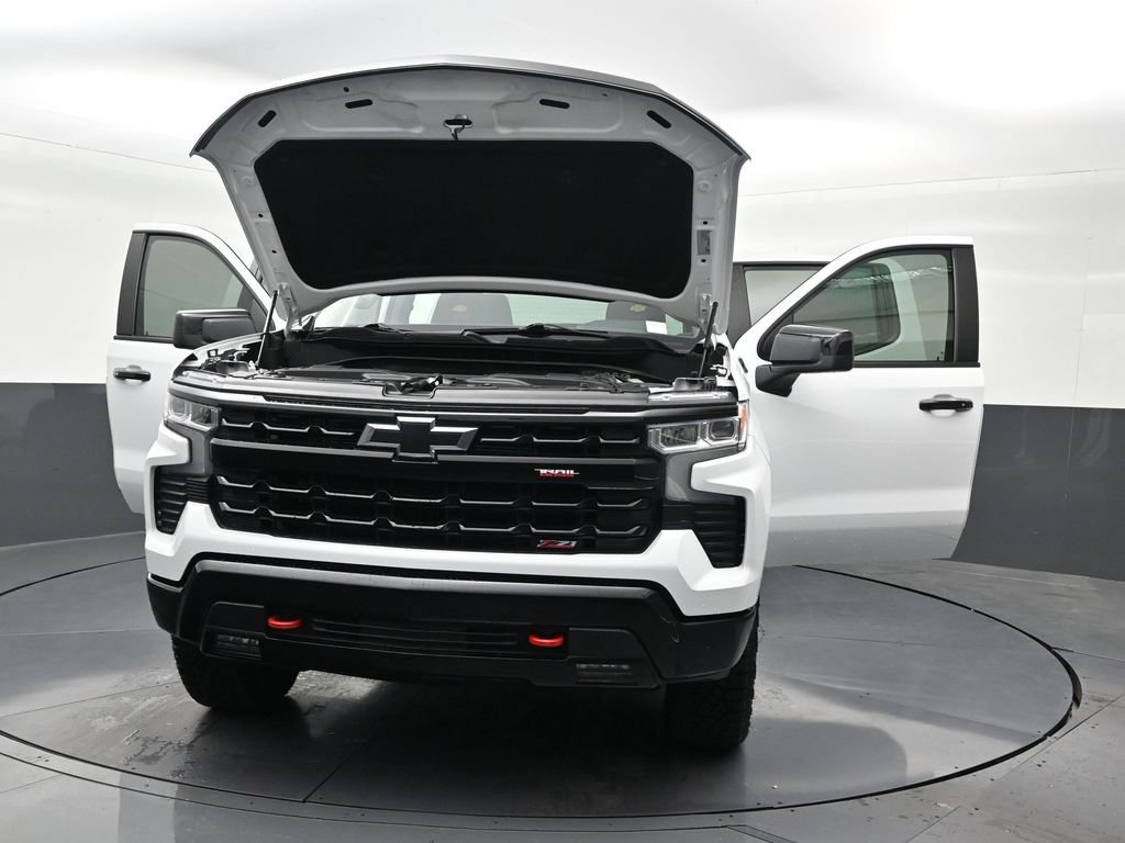 Used 2024 Chevrolet Silverado 1500 LT Trail Boss AWD/4WD image 36