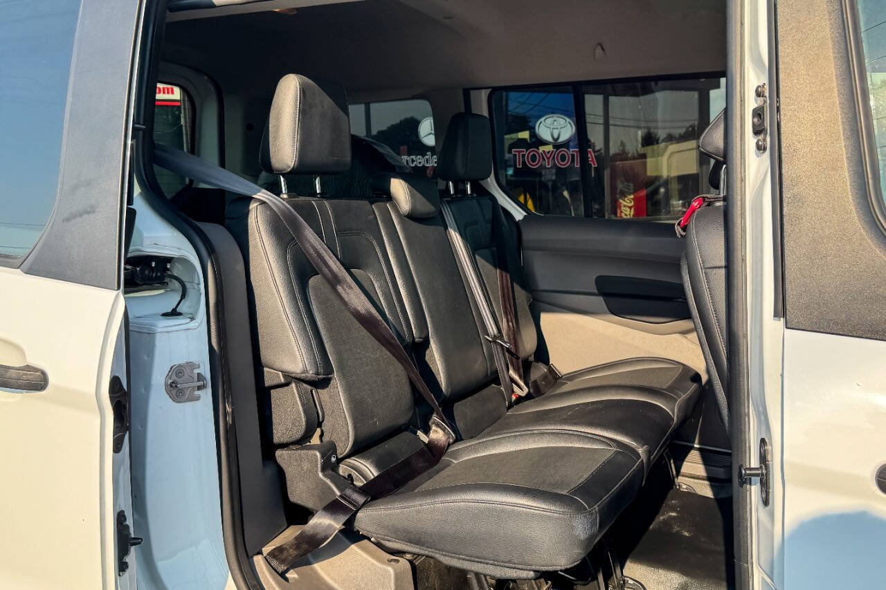 Used 2020 Ford Transit Connect XL FWD image 17