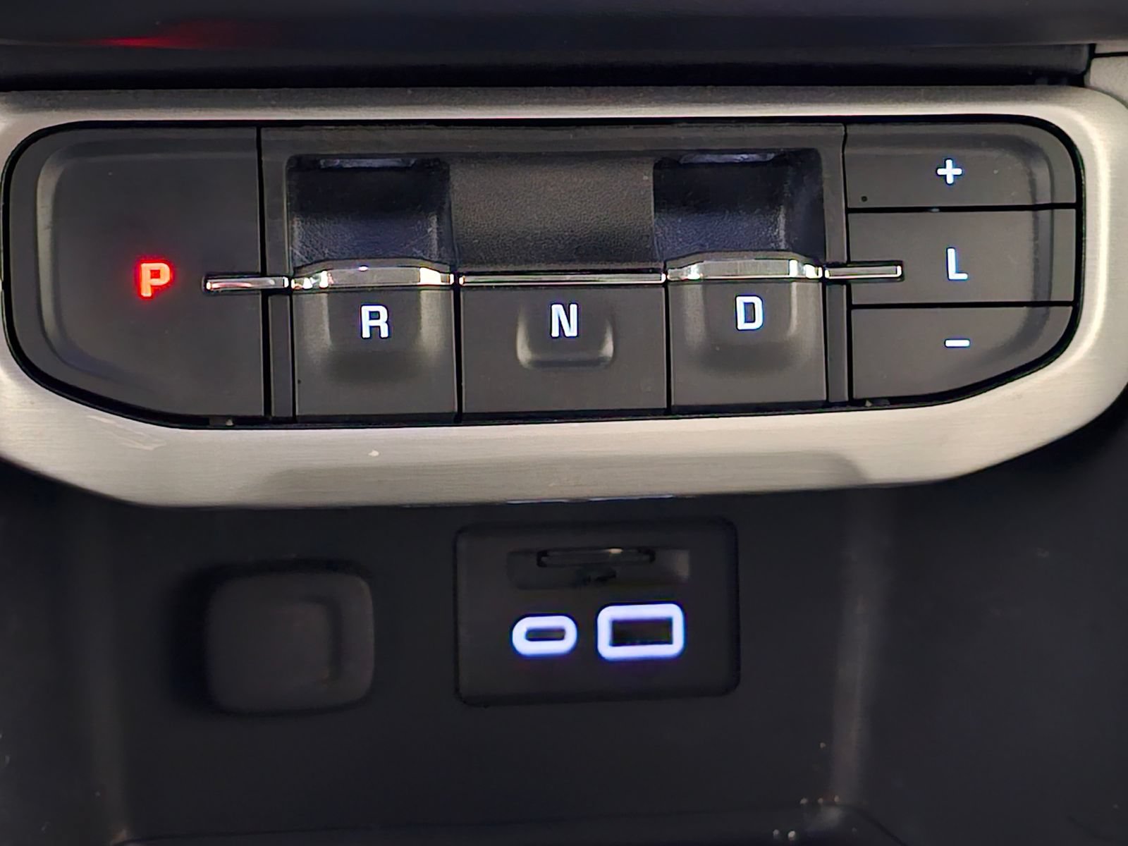 Used 2023 GMC Acadia SLT AWD/4WD image 13