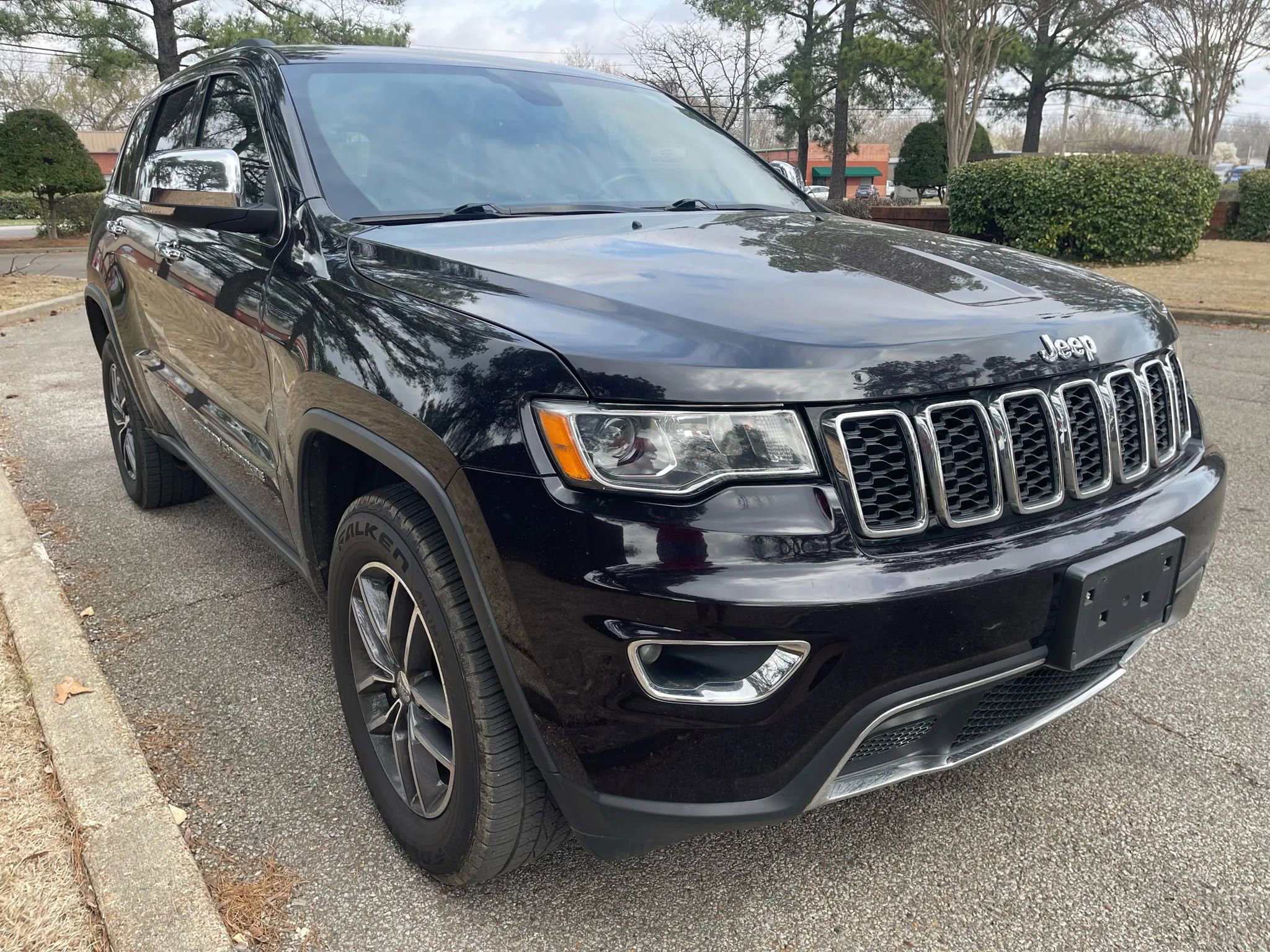 Used 2018 Jeep Grand Cherokee Limited image 7