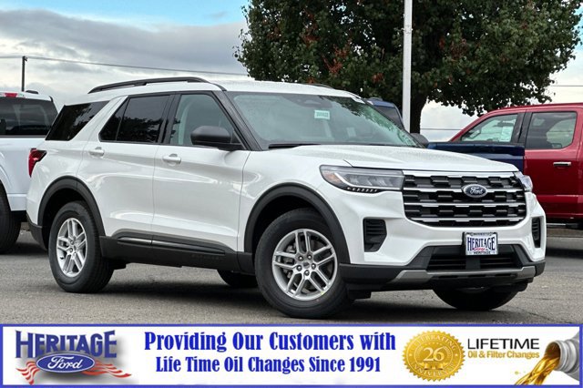 New 2026 Ford Explorer Active image 2