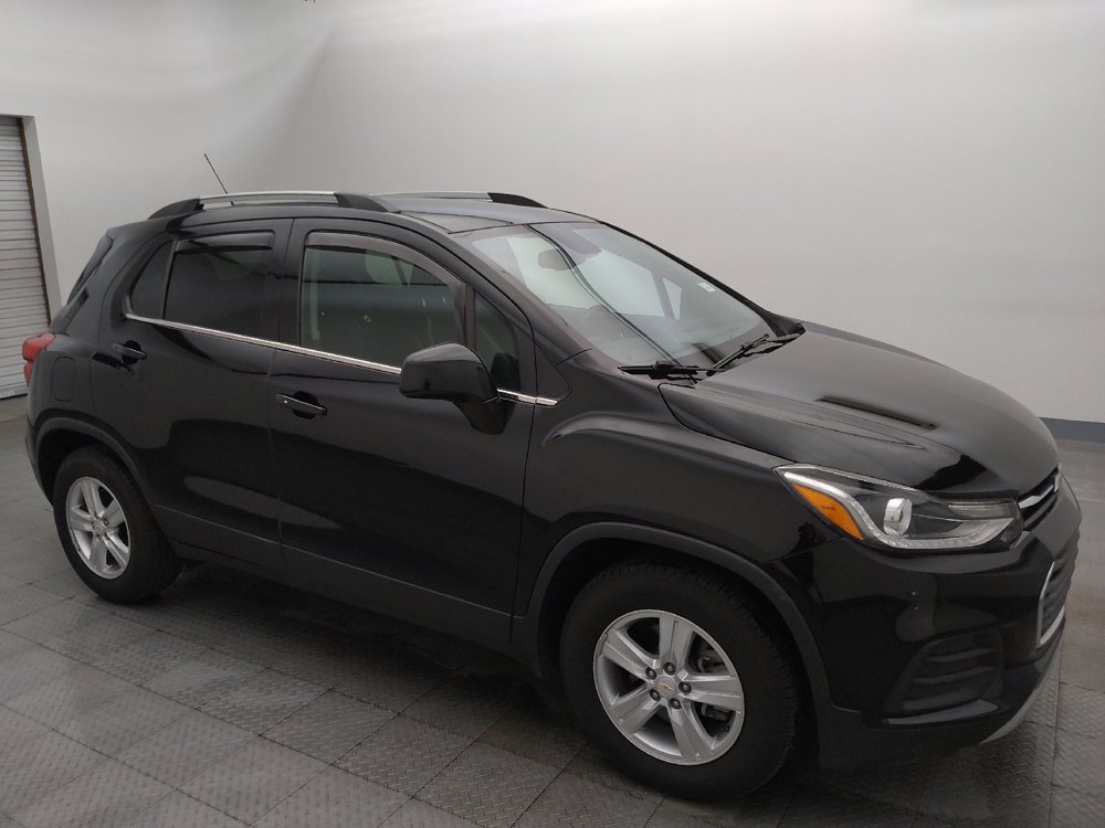 Used 2020 Chevrolet Trax LT w/ LT Convenience Package FWD image 11