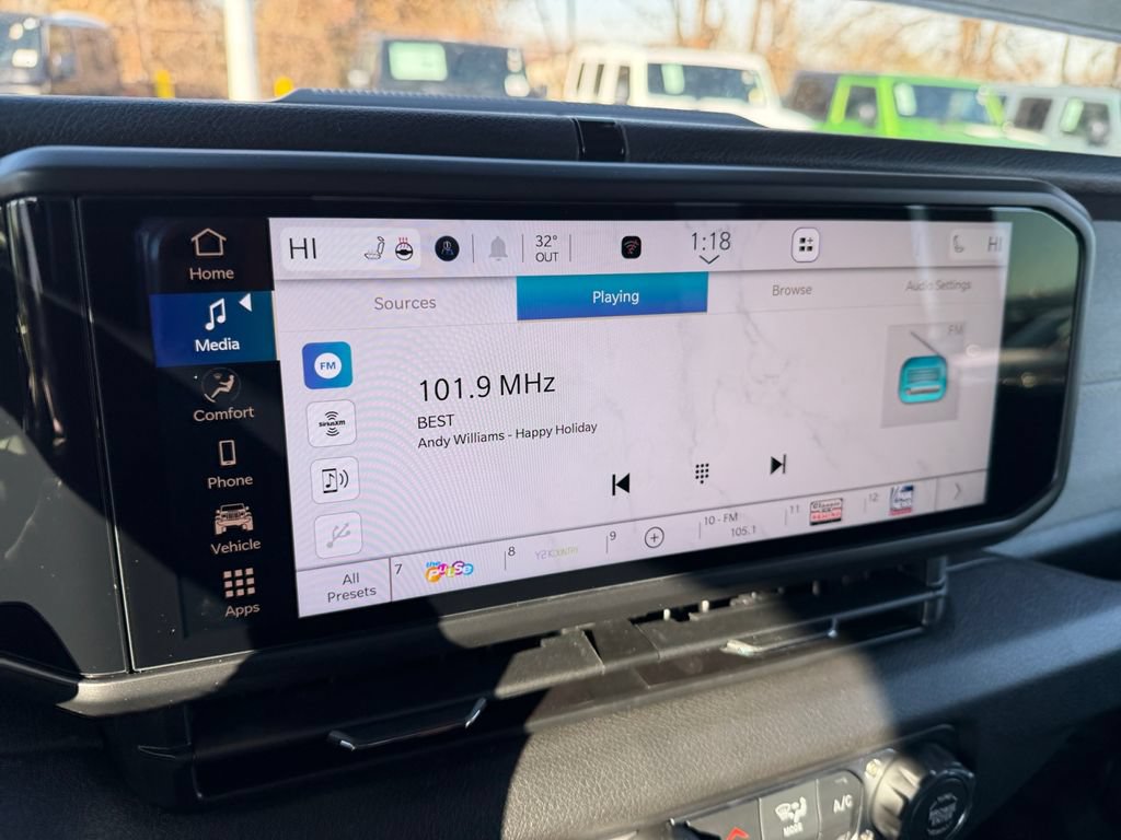 New 2026 Jeep Gladiator Sport AWD/4WD image 18