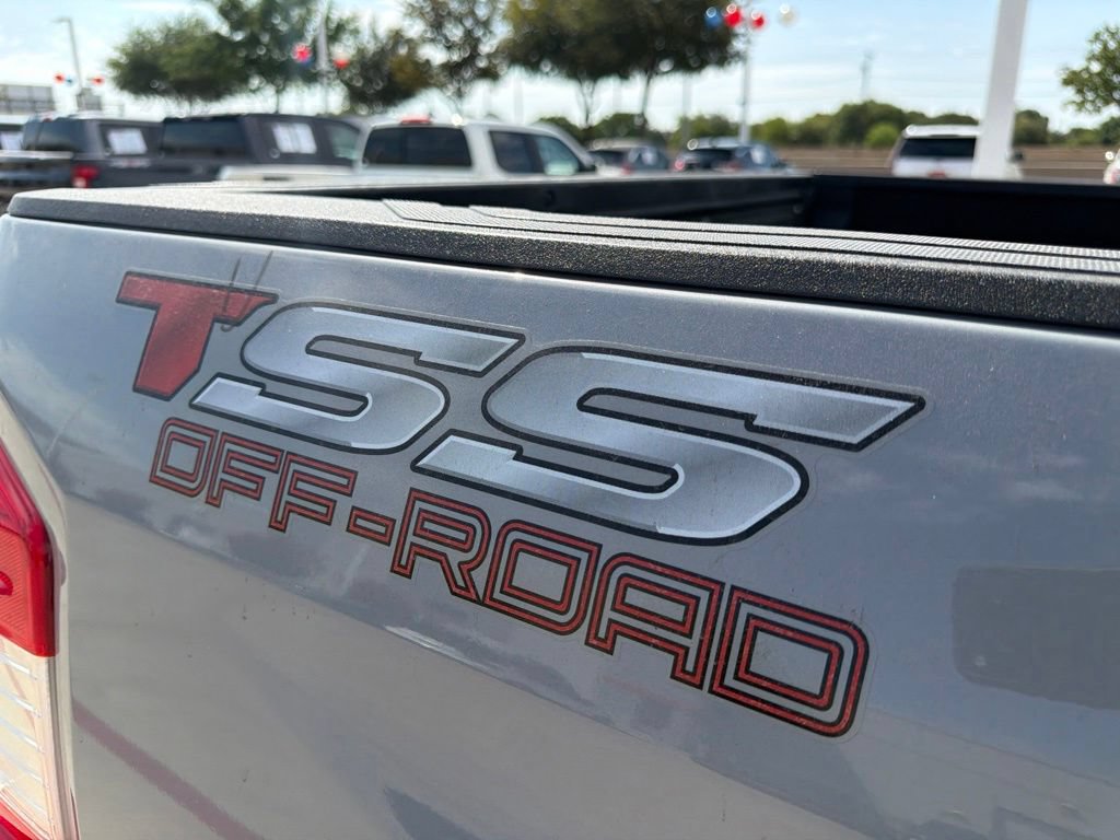 Used 2020 Toyota Tundra SR5 w/ SR5 Upgrade Package AWD/4WD image 16