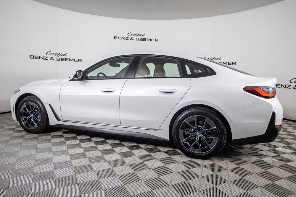 Used 2023 BMW i4 eDrive35 RWD image 11