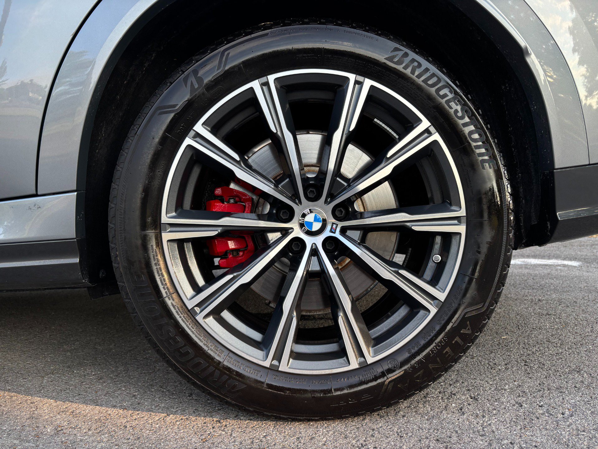 Used 2025 BMW X6 M60i AWD/4WD image 50