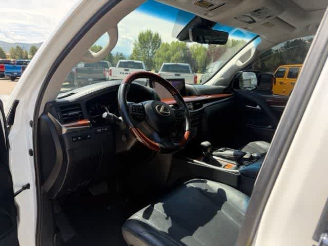Used 2019 Lexus LX 570 4WD w/ Luxury Package image 19