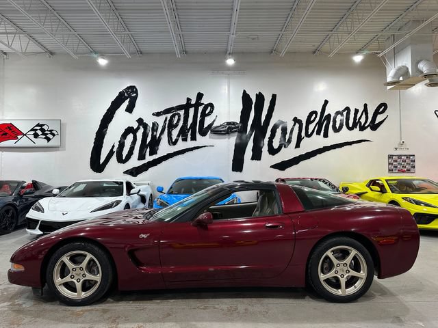 Used 2003 Chevrolet Corvette Coupe w/ Preferred Equipment Group RWD image 2
