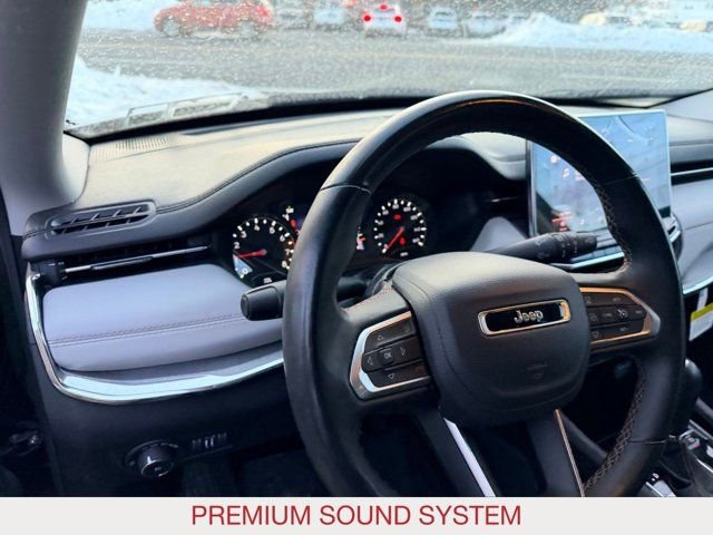 Certified 2022 Jeep Compass Limited w/ Sun and Sound Group image 8