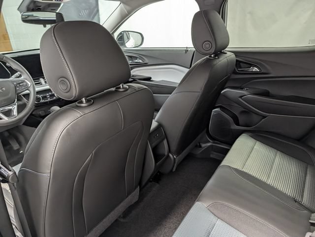 New 2026 Chevrolet Trax LT w/ Driver Confidence Package FWD image 12
