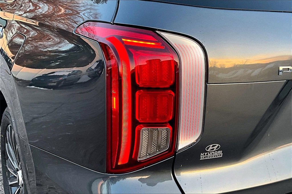 Used 2023 Hyundai Palisade Calligraphy w/ Cargo Package image 30