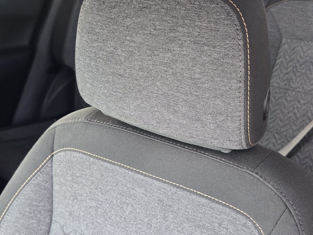 Used 2023 Chevrolet Equinox LT w/ LPO, Floor Liner Package AWD/4WD image 15