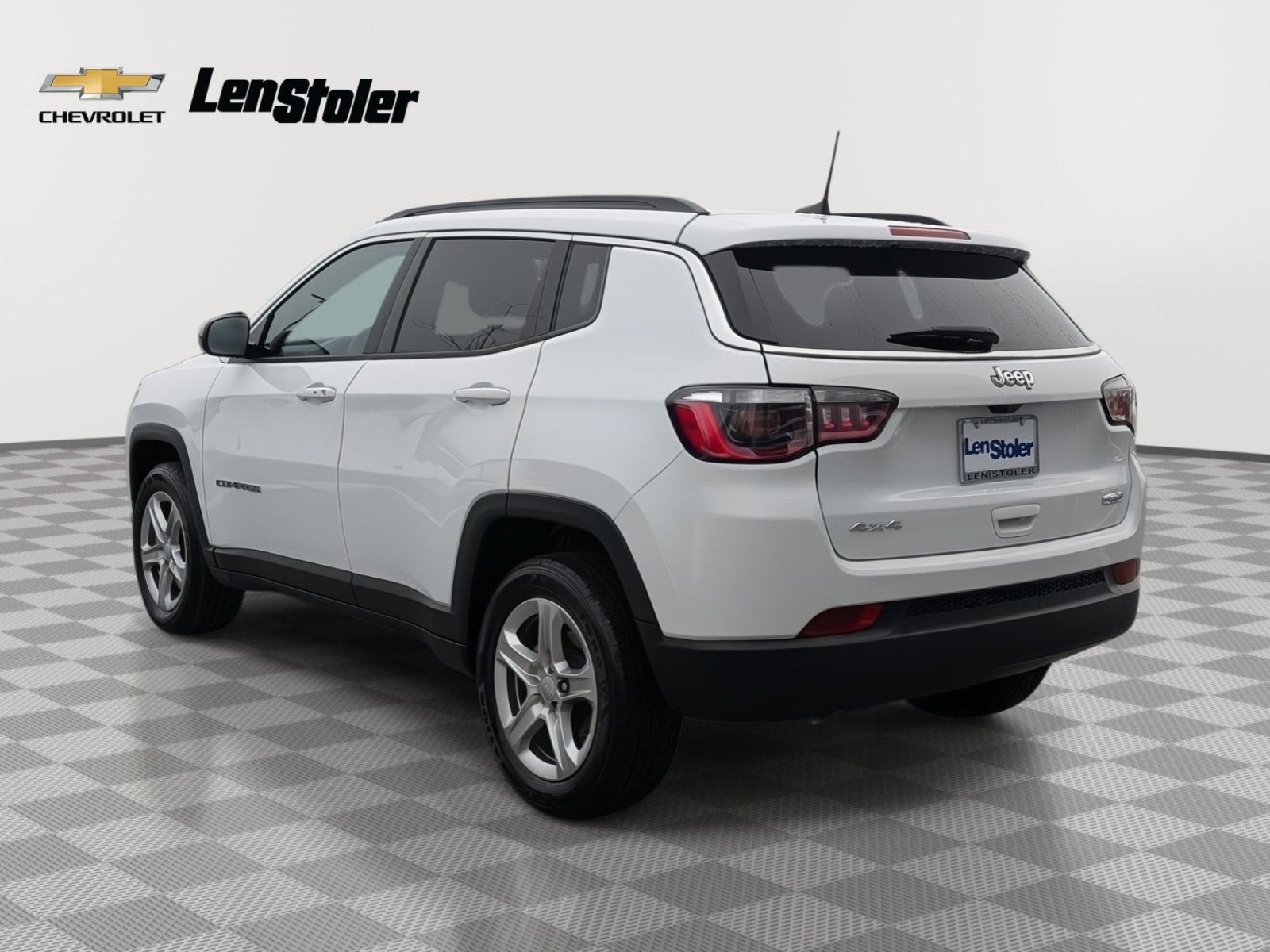 Used 2023 Jeep Compass Latitude w/ Convenience Group image 3