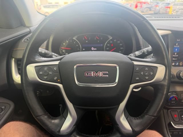 Used 2020 GMC Terrain SLT w/ Preferred Package AWD/4WD image 17