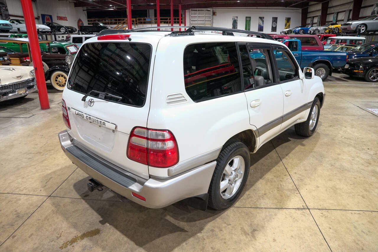 Used 2005 Toyota Land Cruiser AWD/4WD image 17