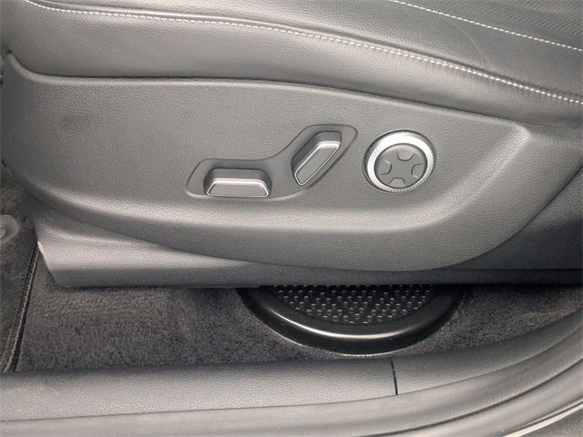 Used 2025 Genesis GV80 2.5T Standard image 14