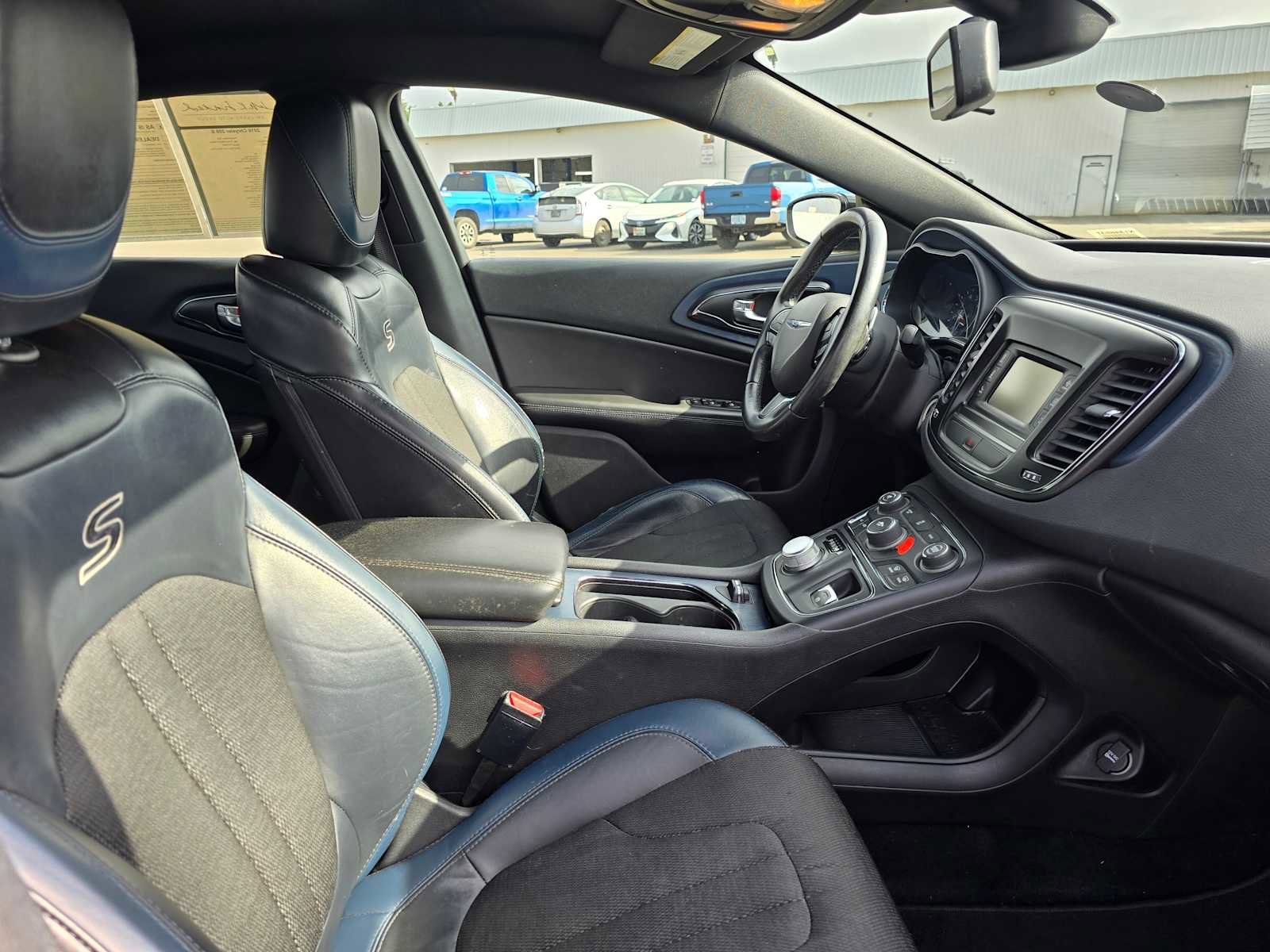 Used 2016 Chrysler 200 S image 12