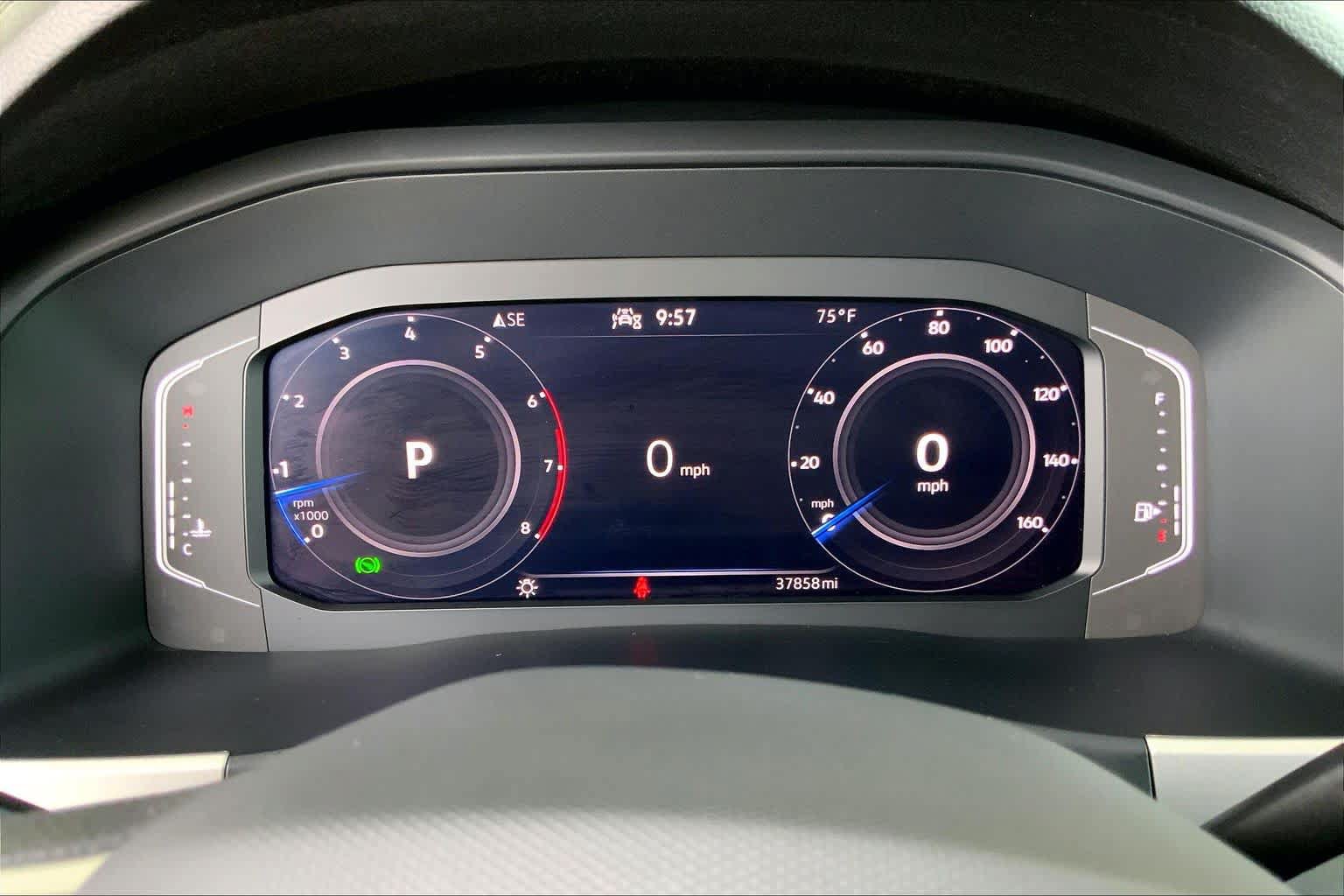 Used 2023 Volkswagen Atlas SE w/ Panoramic Sunroof Package FWD image 26