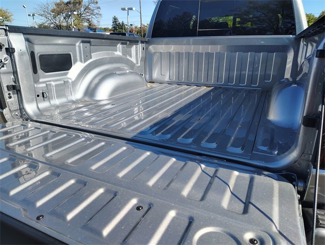 New 2026 RAM 1500 4x4 Crew Cab image 33