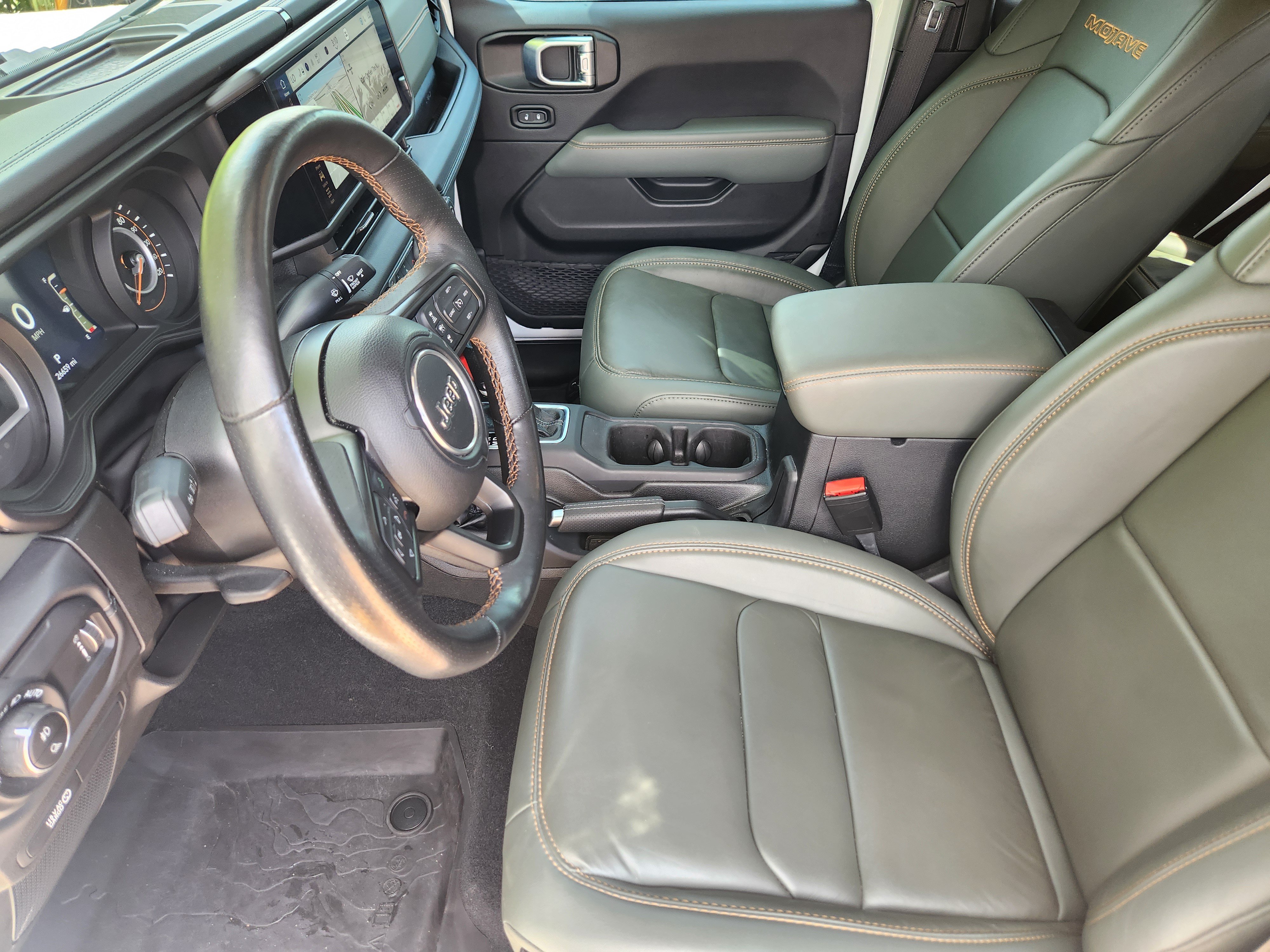 Used 2024 Jeep Gladiator Mojave AWD/4WD image 9