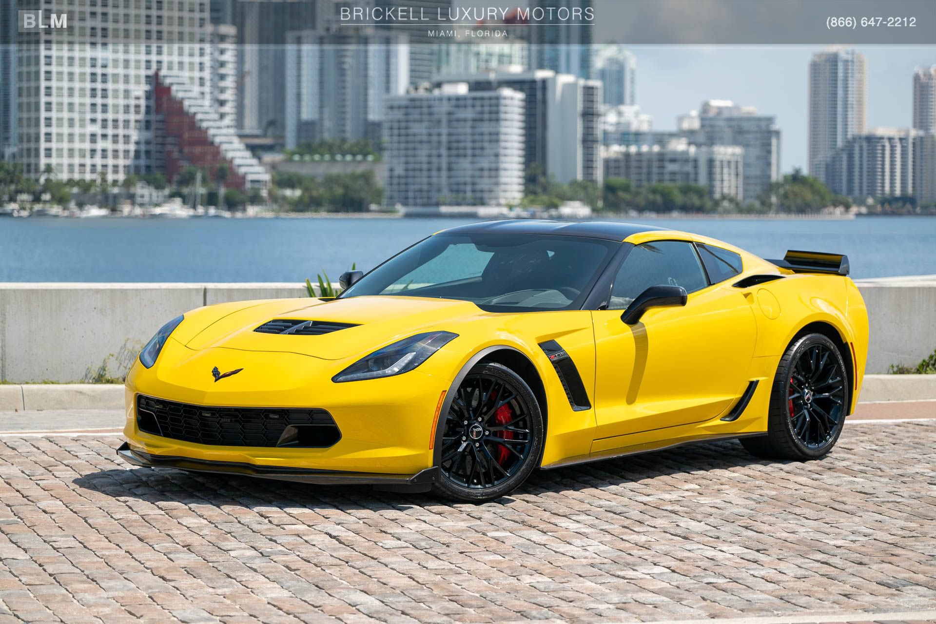 Used 2015 Chevrolet Corvette Z06 w/ 3LZ Preferred Equipment Group RWD image 11