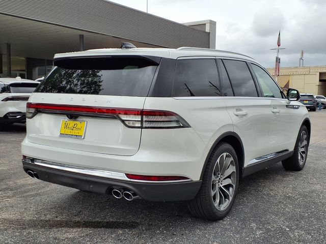 New 2026 Lincoln Aviator Reserve RWD image 2