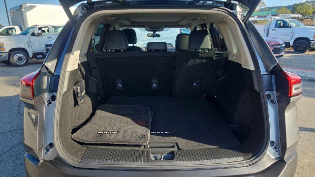 Used 2023 Nissan Rogue SV w/ SV Premium B Package FWD image 26