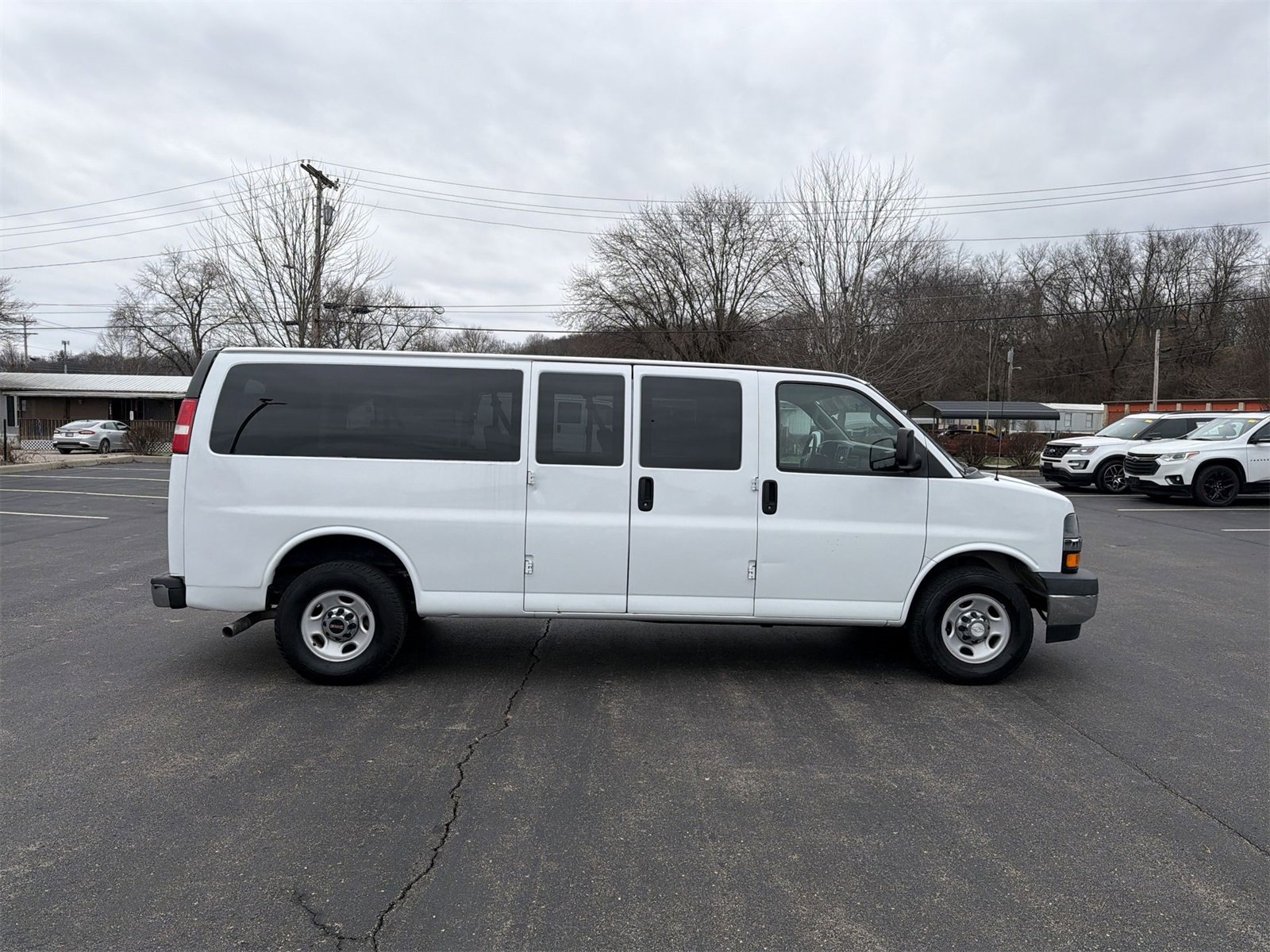 Used 2017 Chevrolet Express 3500 LT w/ LT Preferred Equipment Group image 9