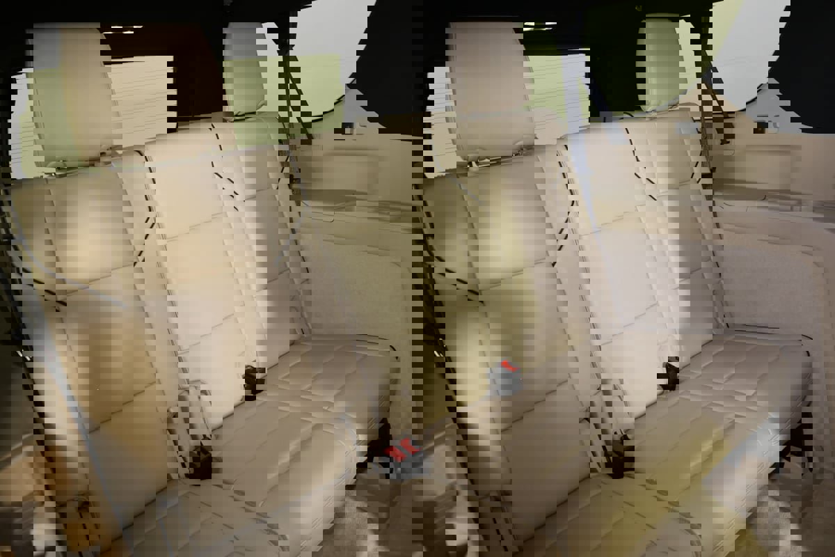 Used 2022 Cadillac Escalade ESV Premium Luxury w/ Performance Package image 43