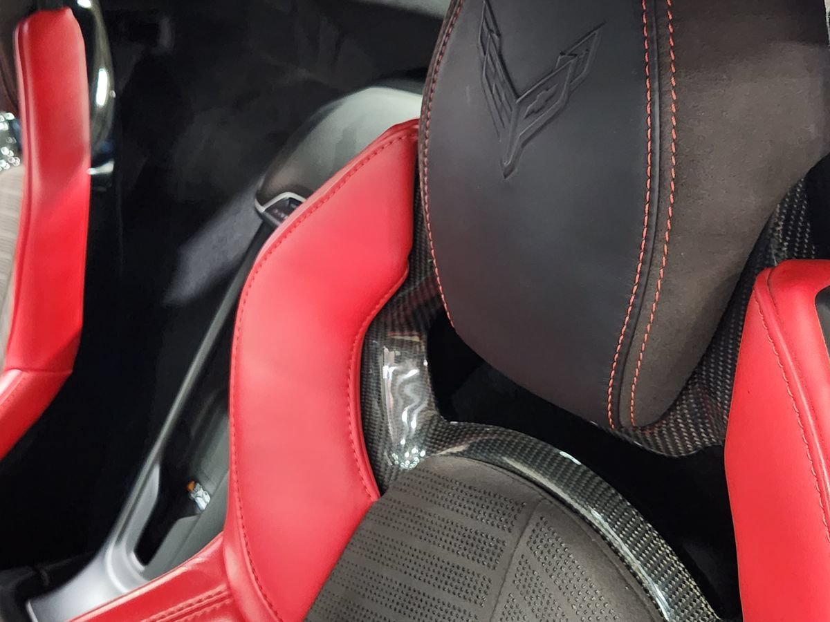 Used 2021 Chevrolet Corvette Stingray Premium Conv w/ Z51 Performance Package RWD image 32