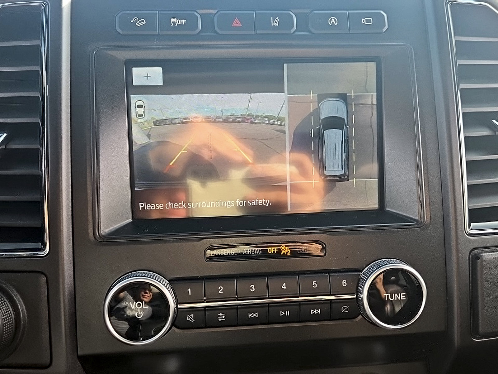 Used 2021 Ford Expedition Max Limited AWD/4WD image 18